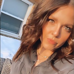 Meet your Posher, Logan